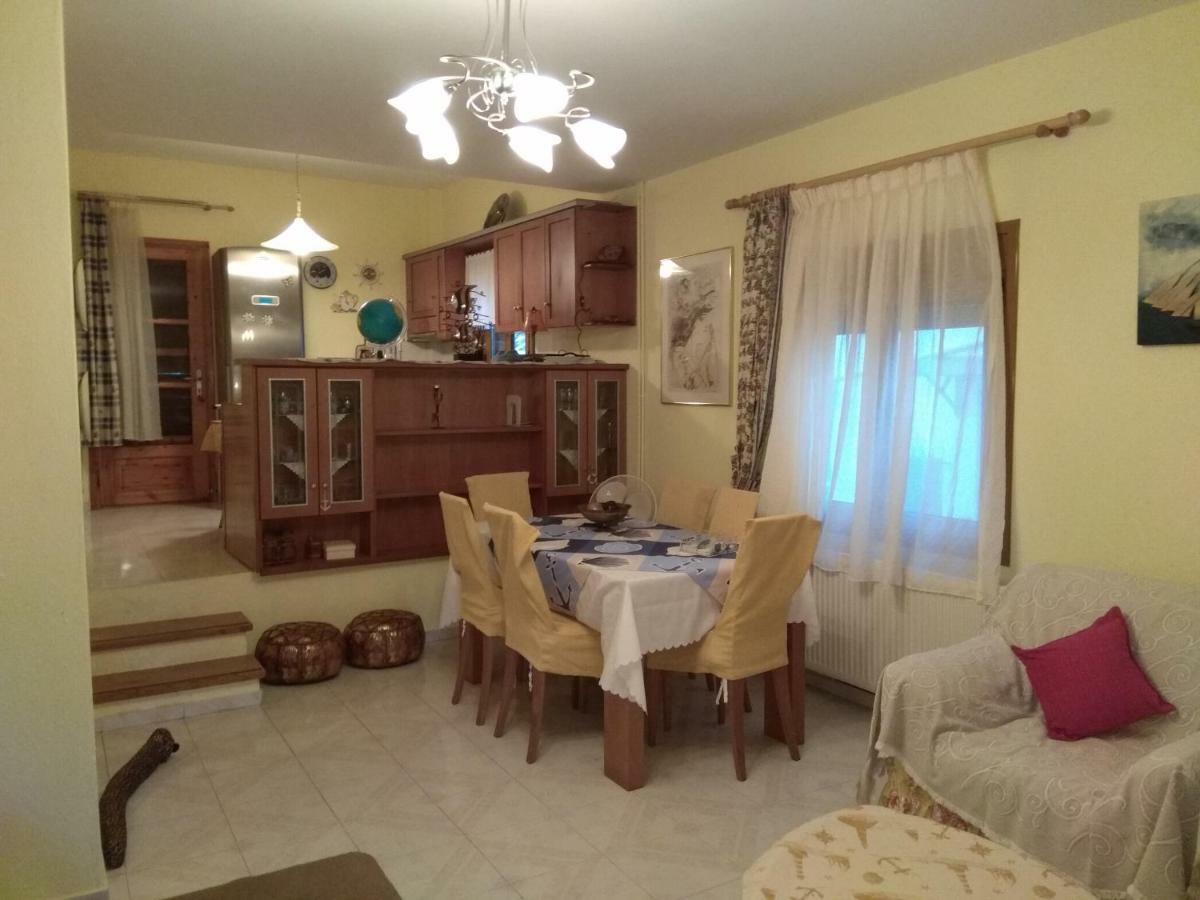 Family Seaside House In Mouries Villa Paralia Dionysiou Esterno foto